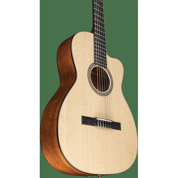 000C12-16E Nylon - natural