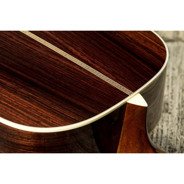 002H 12-Fret #33752 - natural high gloss