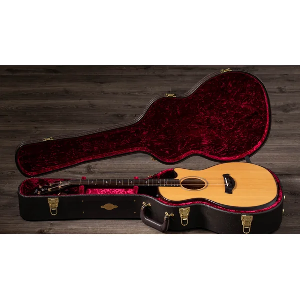 614CE Builder's Edition V-Class - natural top & wild honey burst
