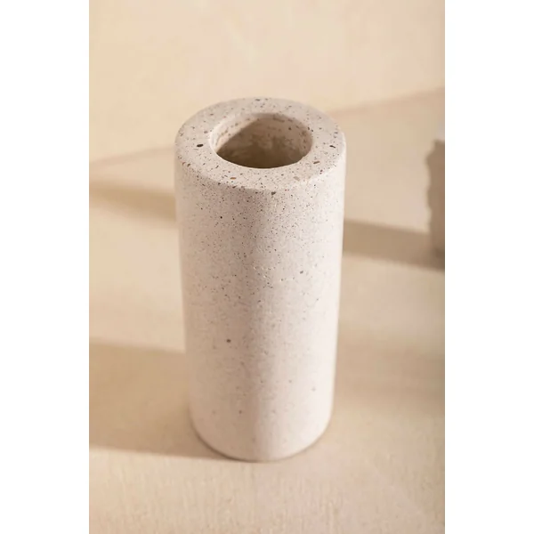 ANDRÉ - vase en béton