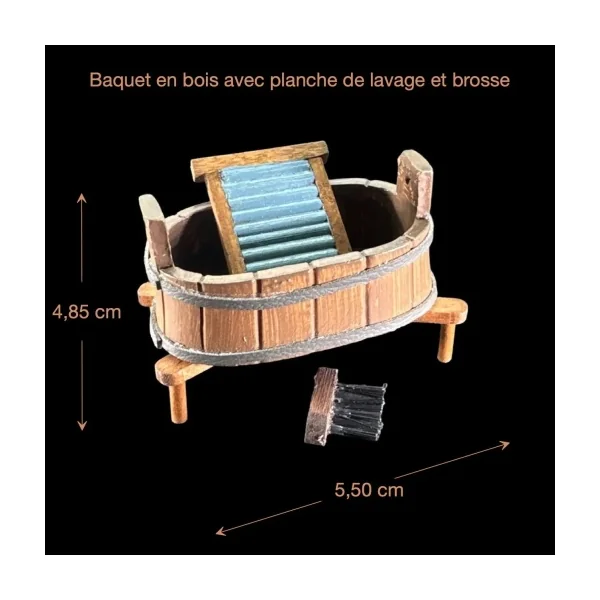 Baquet en bois avec planche de lavage et brosse miniature