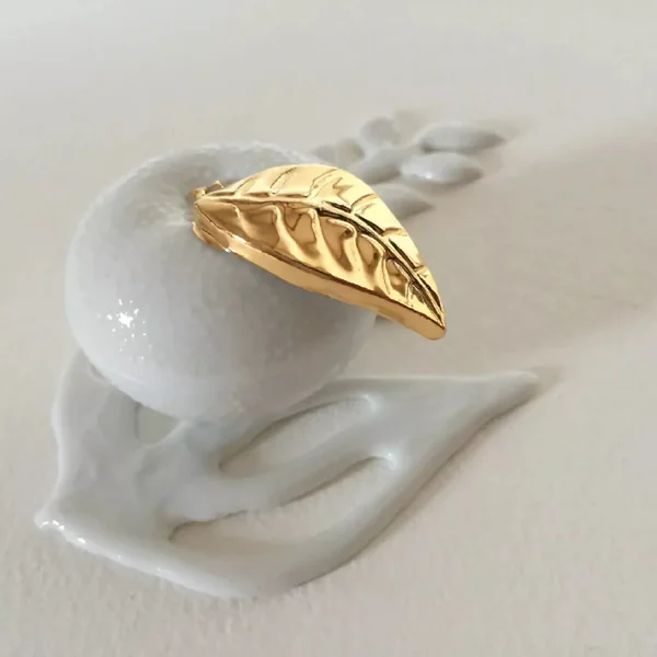 Boite à Bijoux mandarine en porcelaine sur décor floral