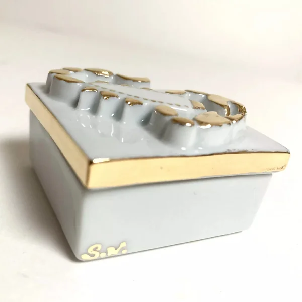 Boite à bijoux "Scorpion" en porcelaine