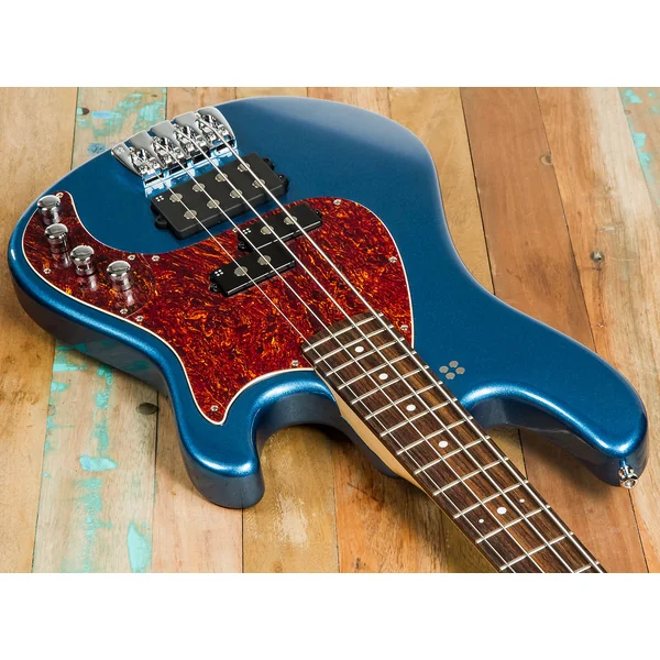California VM4 (RW, White Dots) - lake placid blue