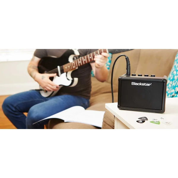 Carry-on Travel Guitar Deluxe Pack - white