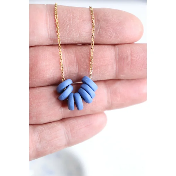 Collier minimaliste perles en porcelaine brute