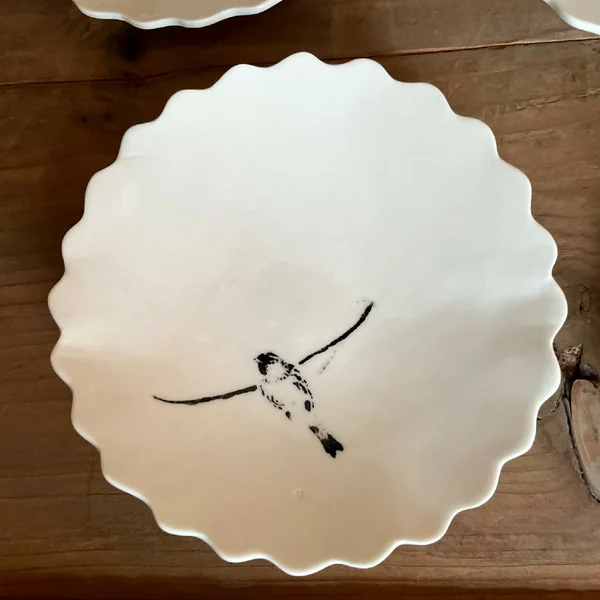 Coupelle Oiseau en porcelaine, façonnée à la main