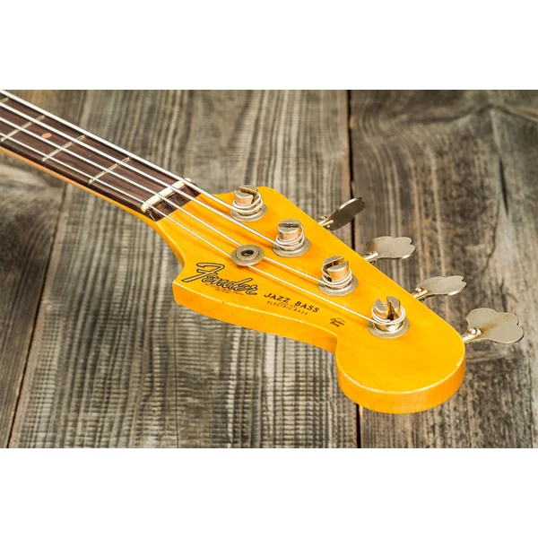 Custom Shop 1962 Jazz Bass #CZ569015 - relic 3-color sunburst