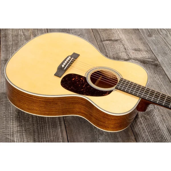 Custom Shop CS-000-C22034239 Sitka/Guatemalan #2736825 - natural aging toner