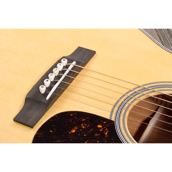 Custom Shop CS-000-C22034239 Sitka/Guatemalan #2736825 - natural aging toner