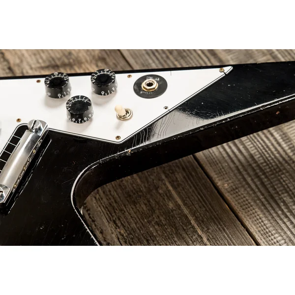 Custom Shop Kirk Hammett 1979 Flying V - murphy lab aged ebony