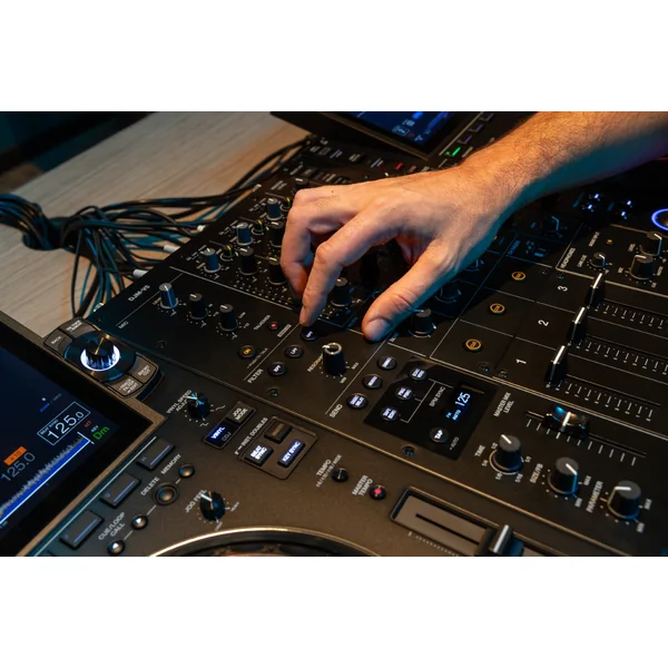 DJM-V5