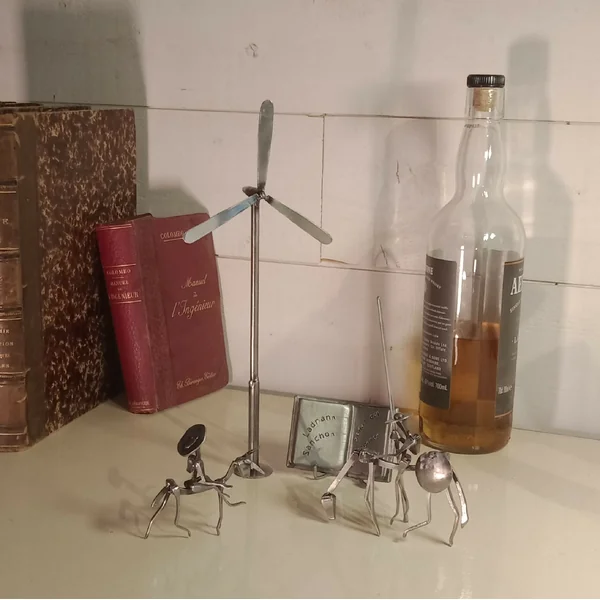 Don Quichotte et Sancho Panza. Évocation humoristique en acier