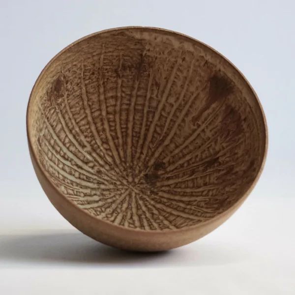 Grand bol en grès avec gravures - 1