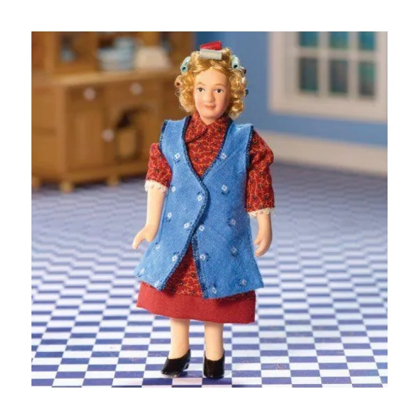 Grand-mère miniature avec des bigoudis