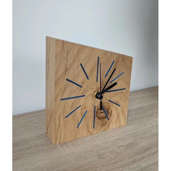 Horloge de bureau en Chêne massif et Marqueterie de paille Bleu Roi
