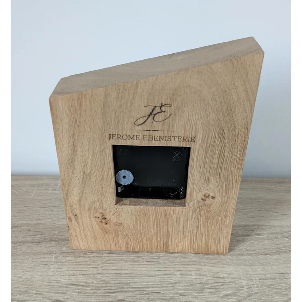 Horloge de bureau en Chêne massif et Marqueterie de paille Gris Anthracite