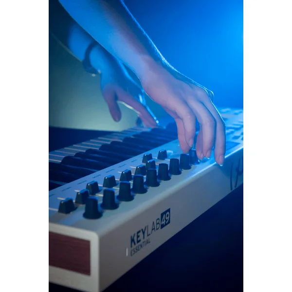 KeyLab Essential 49
