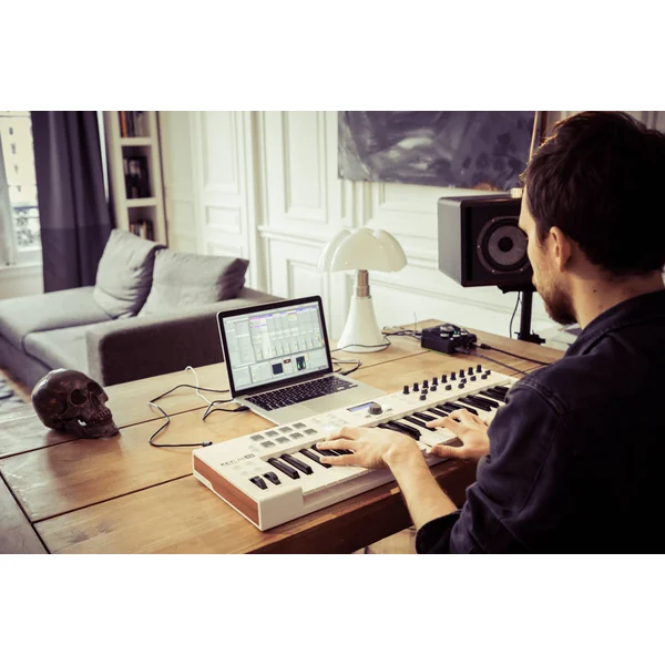 KeyLab Essential 49