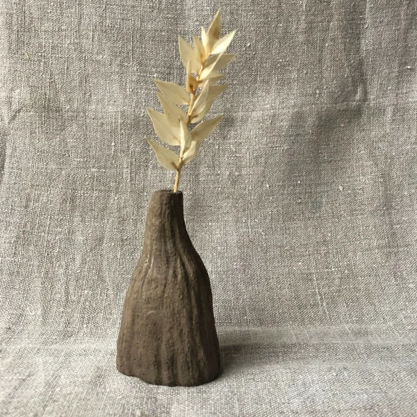 Mini vase à herbes sèches rainuré