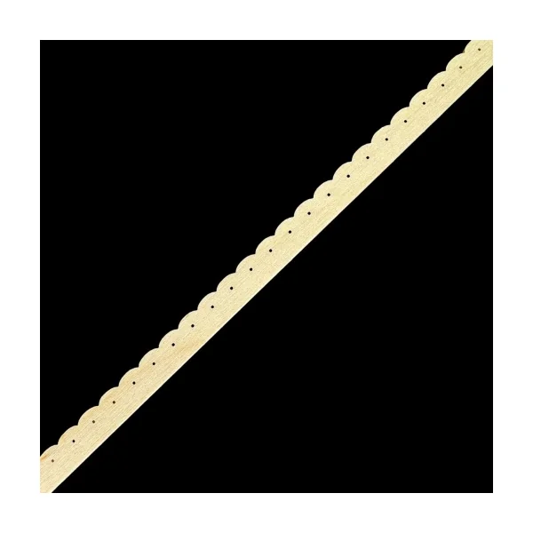 Moulure d'ornement festonnée