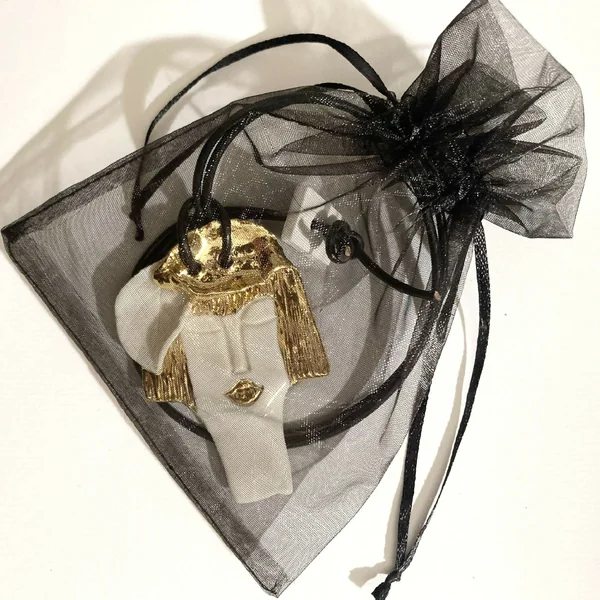 Pendentif les visage d'aphrodite 3