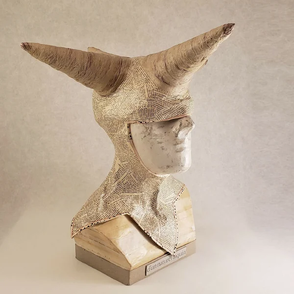 Sculpture - Buste du fou "d'un naturel taquin"