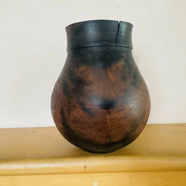 SCULPTURES — Urna
