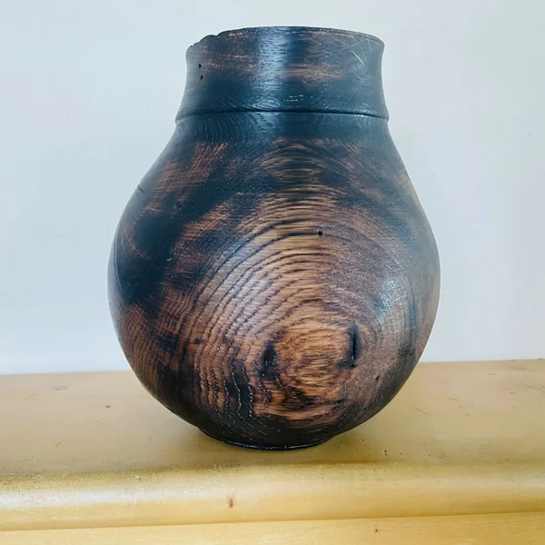 SCULPTURES — Urna