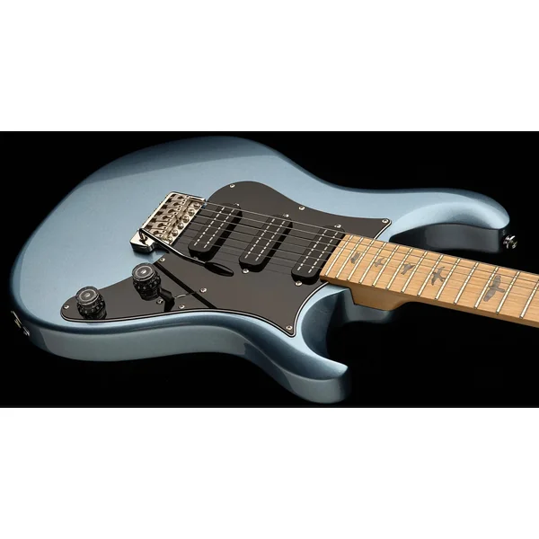 SE NF3 Maple - ice blue metallic