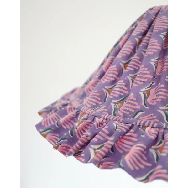 Suspension conique Emilia « Purple Shell Flowers », luminaire artisanal