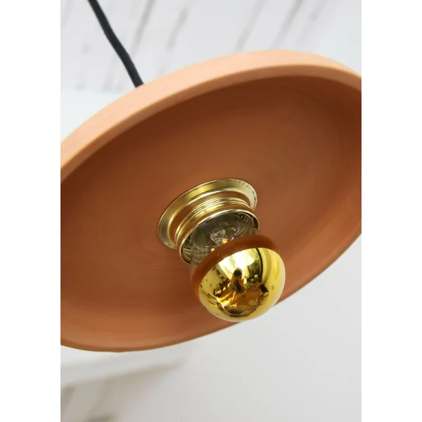 Suspension en terre rouge "terracotta"