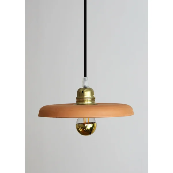 Suspension en terre rouge "terracotta"