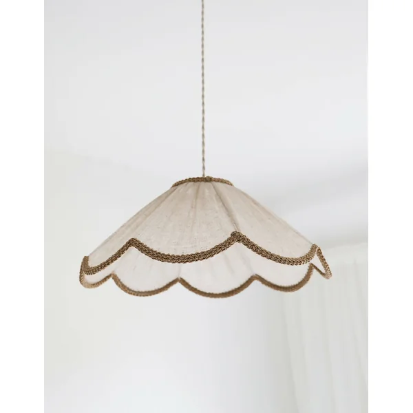 Suspension forme florale unie Françoise "classic beige"