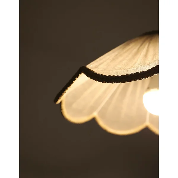 Suspension forme florale unie Françoise "classic beige"