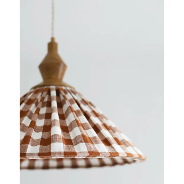 Suspension plissée Olga en toile de coton à grands carreaux terra & bijou noyer
