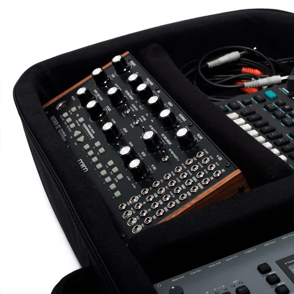 SUSTAIN Case 37 - Mobile Producer Backpack