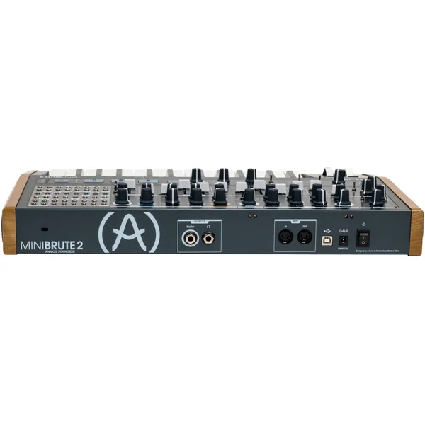 Synthétiseur analogique Arturia Minibrute2