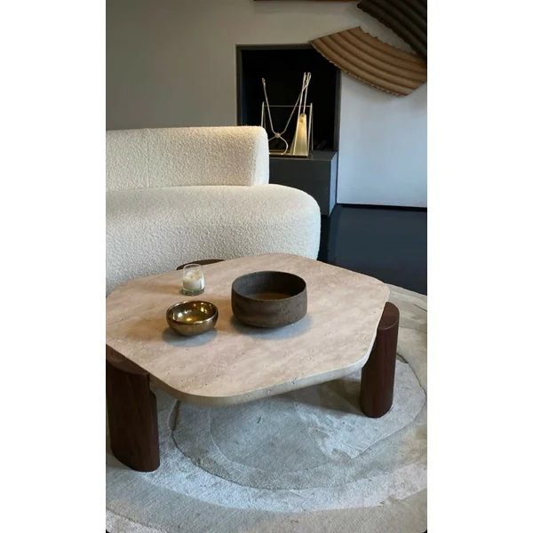 Table basse en travertin & pieds en bois de noyer