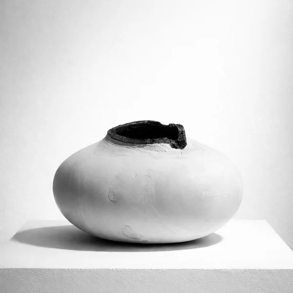 TENSION _ Le vide habité