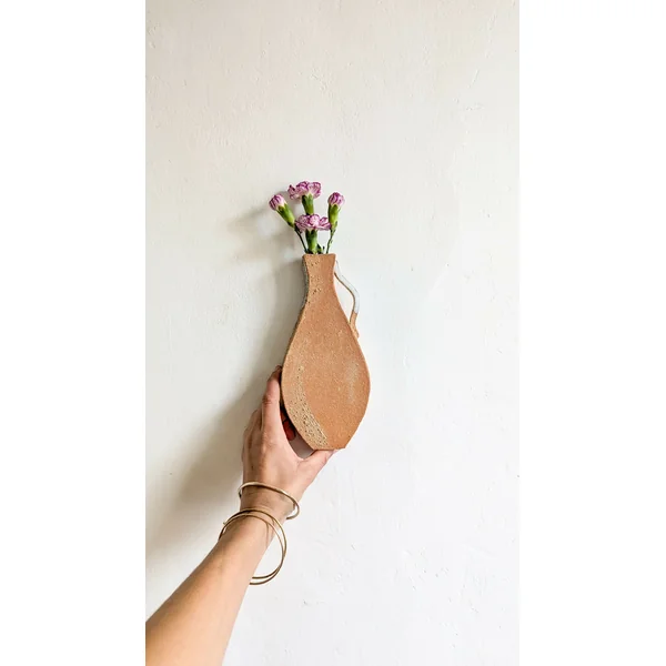 Vase mural- sur commande