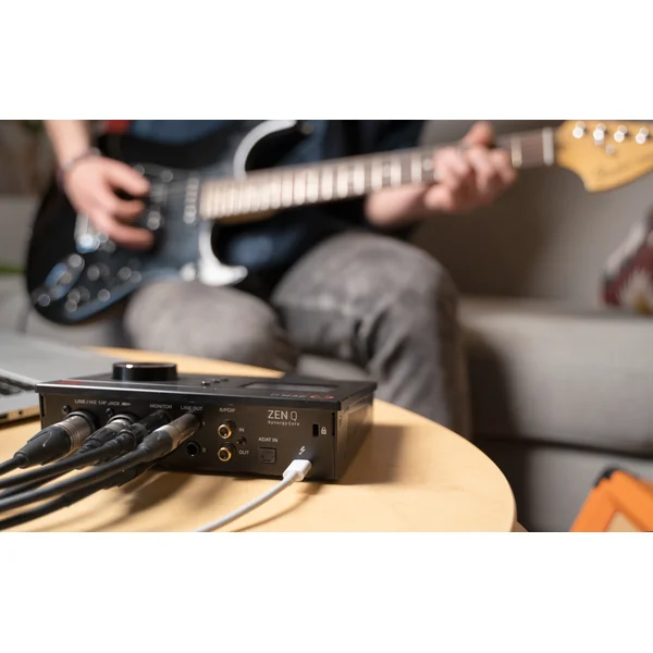 Zen Q Thunderbolt 3